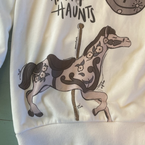 NWOT white Disney crewneck for the ultimate Disney Fan - Picture 6 of 12